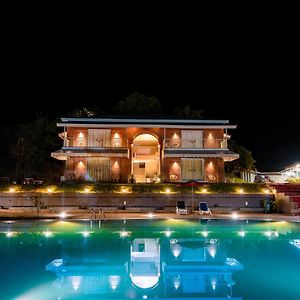 Urmilaa Green County Resort 35 Km From Kolhapur