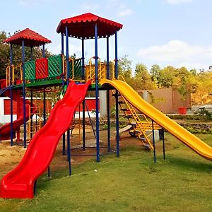 Kamal Farm Resort